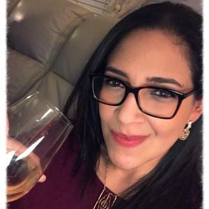 Meet your Posher, Ana